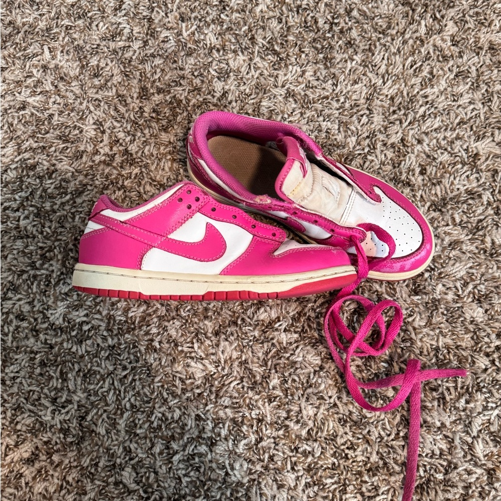 Nike pink dunks